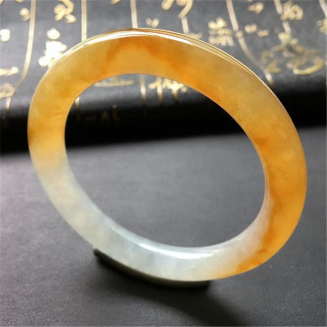 相较于绿色翡翠，红黄翡翠值钱吗？来看看翡翠的价格走势就知道了！-第2张-翡翠-玉仓库