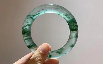 翡翠手镯款式有哪几种啊？