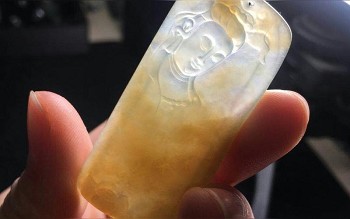 十年的翡翠值钱吗？
