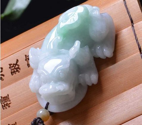 翡翠貔貅开光后有什么作用_翡翠貔貅正确选购方法