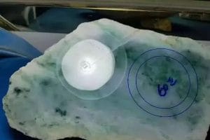 大马坎水石翡翠原石的特点