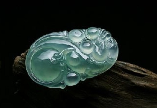 缅甸翡翠玉器怎么鉴别_如何挑选（收藏）