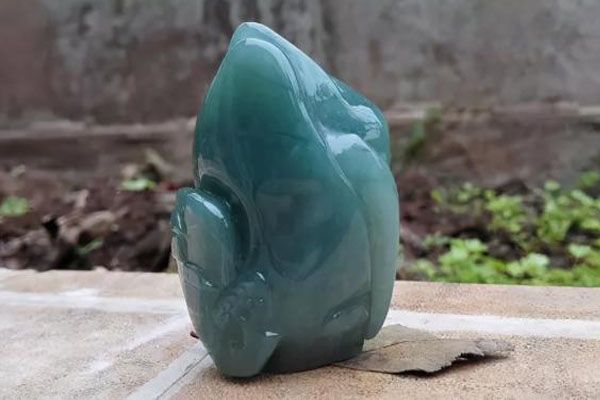 翡翠原石一般是怎么加工的_翡翠原石去哪能做成饰品-第2张-翡翠-玉仓库