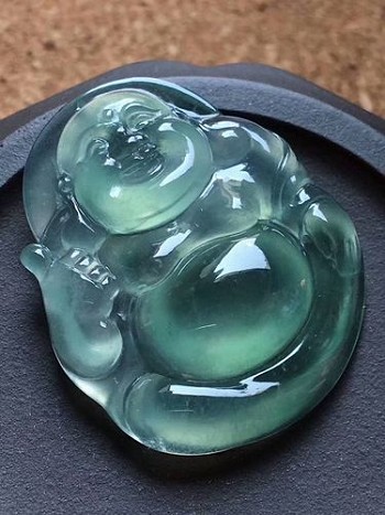 玉石个翡翠的区别