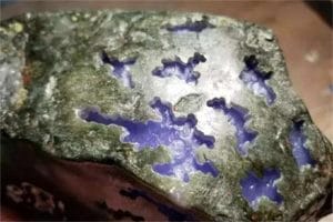 怎么区分翡翠原石是哪个场口,区分翡翠原石是哪个场口的方法-第2张-翡翠-玉仓库