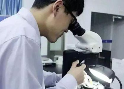如何鉴定翡翠_最快速辨别翡翠真伪的方法
