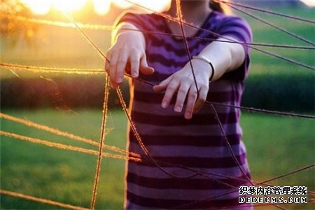 测你在朋友眼中到底是怎样的人-第3张-星座-玉仓库