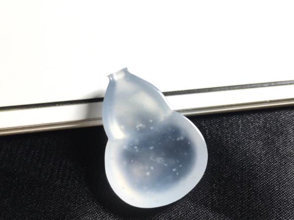 怎样鉴别翡翠原石真假 翡翠原石的鉴别要点