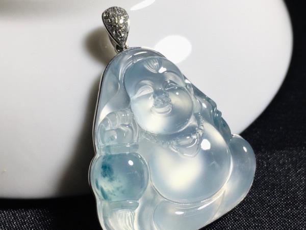 翡翠起刚性是什么意思 翡翠玻璃钢是什么意思