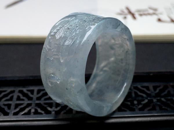 翡翠乌鸡种怎么区分 翡翠原石怎么区分真假