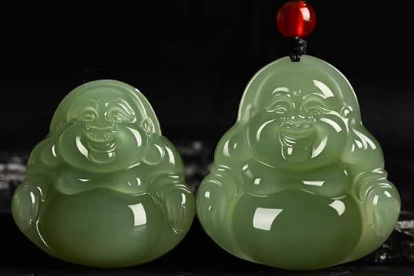 青玉品质珍贵，保养要注意技巧