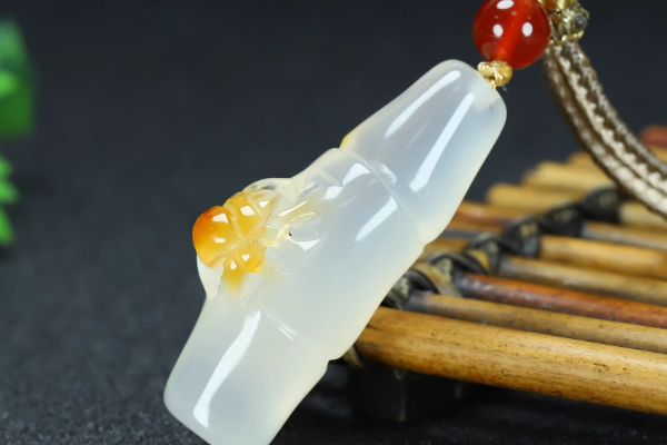 常见辨别玛瑙真假的方法，6种！