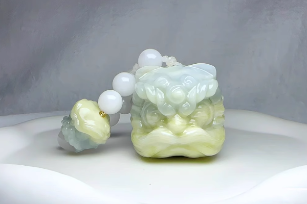 佘太翠属于什么档次