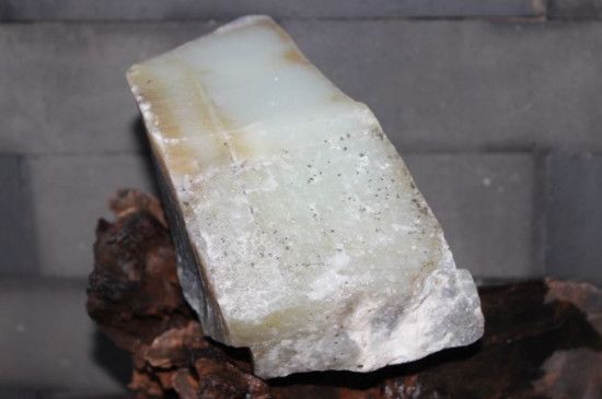 怎么区分山料和籽料-第3张-珠宝石-玉仓库