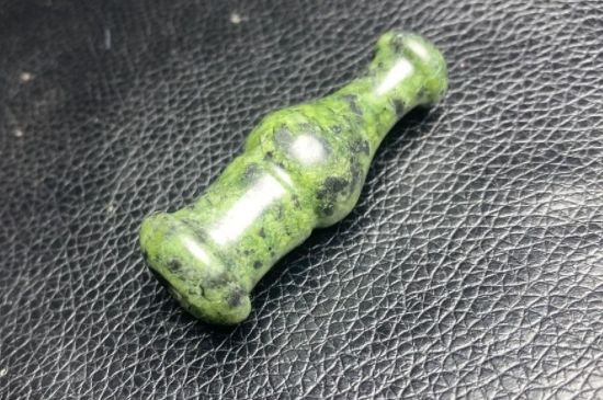 药王石枕头有什么功效和禁忌-第2张-蛇纹石玉-玉仓库