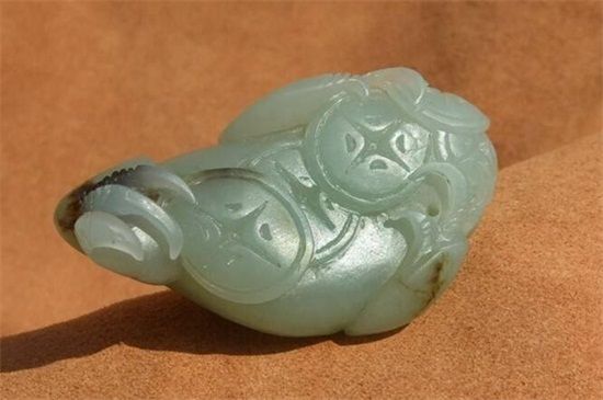 金蟾的寓意和象征，戴金蟾的好处