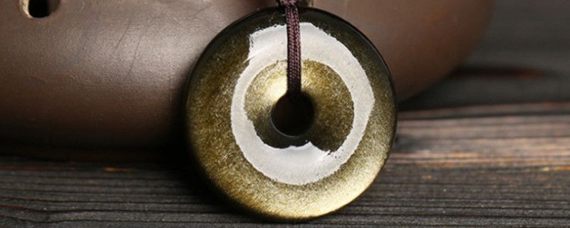 金曜石吊坠有什么功效?