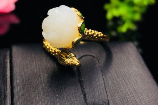 各种黄金花戒指的寓意-第3张-黄金-玉仓库