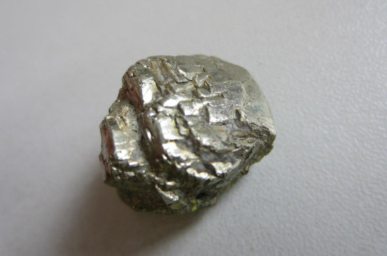 什么叫矿石金掉色吗-第2张-黄金-玉仓库