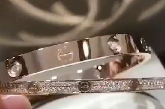 怎样识别黄金手镯的真假-第3张-黄金-玉仓库