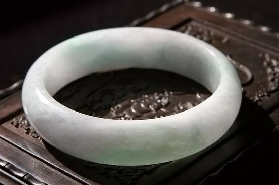 翡翠手镯与金丝玉手镯的区别-第2张-金丝玉-玉仓库