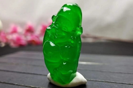比帝王绿还贵的翡翠-第3张-翡翠-玉仓库