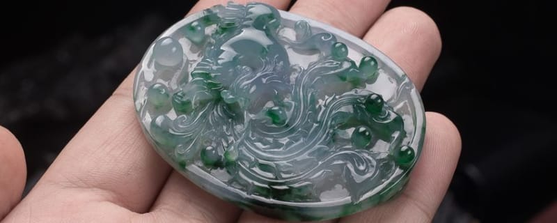 凤牌翡翠适合哪些人戴