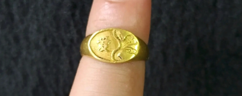 金戒指一般多少钱一个