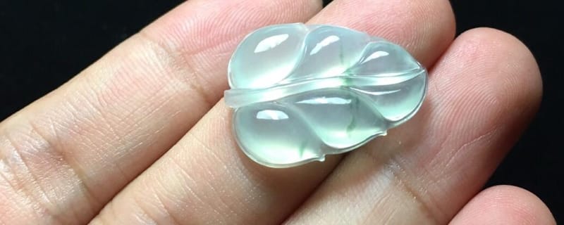 冰种属于玉还是翡翠