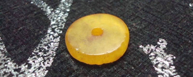 怎么辨别蜜蜡的真假