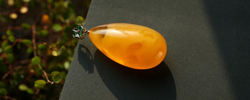 佩戴蜜蜡的功效与作用
