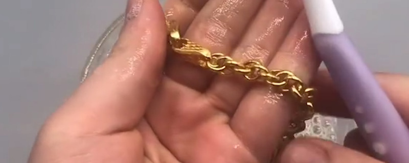金项链变黑了怎么清洗