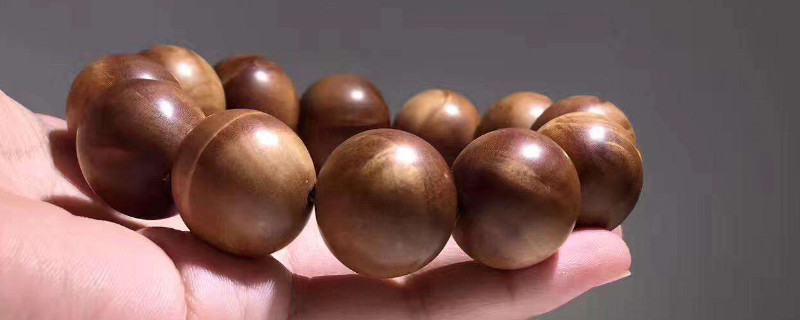 木手串能配黄金珠子吗