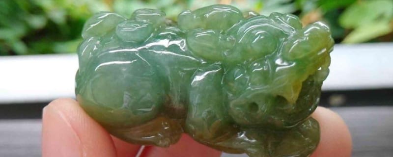 翡翠b货戴着对人体有害吗