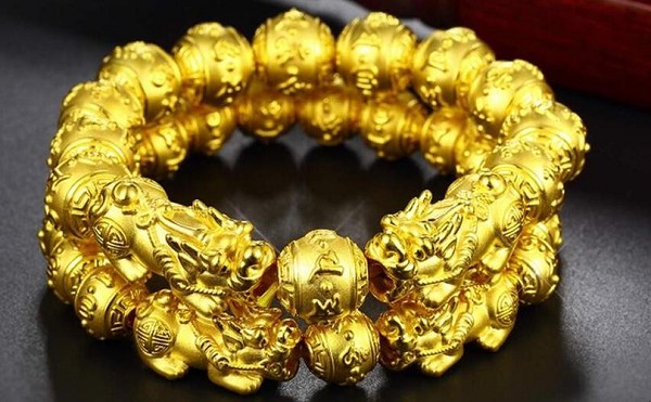 由白金、黄金和玫瑰金制成的卡地亚钻戒可以回收吗