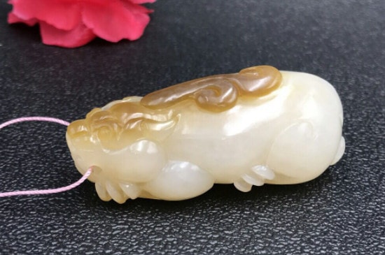 新疆白玉和羊脂玉的区别-第2张-和田-玉仓库