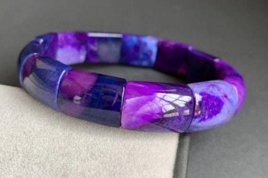 紫色的石头是什么矿石-第2张-珠宝石-玉仓库