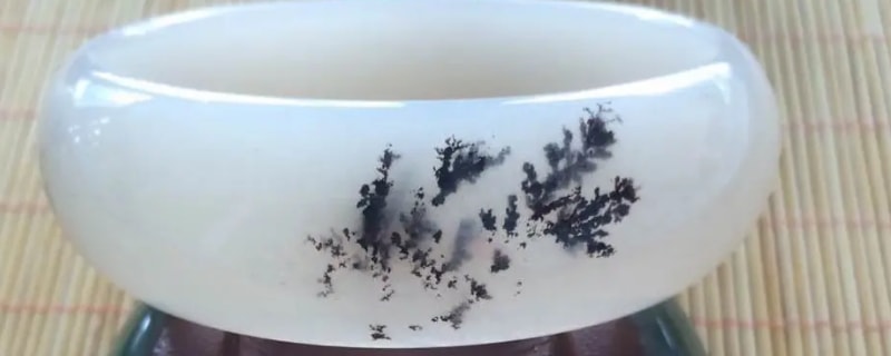 佘太翠洗澡能戴吗