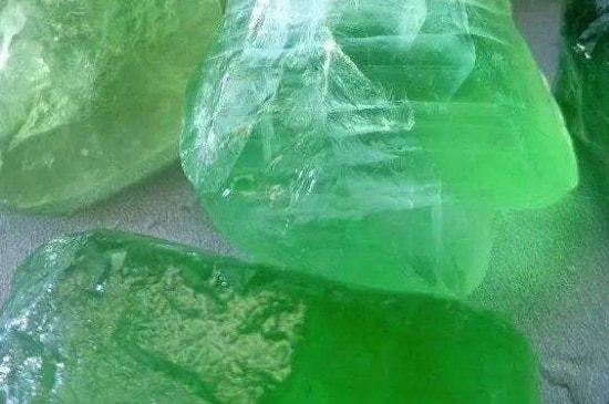 夜光石对身体有危害吗-第3张-珠宝石-玉仓库