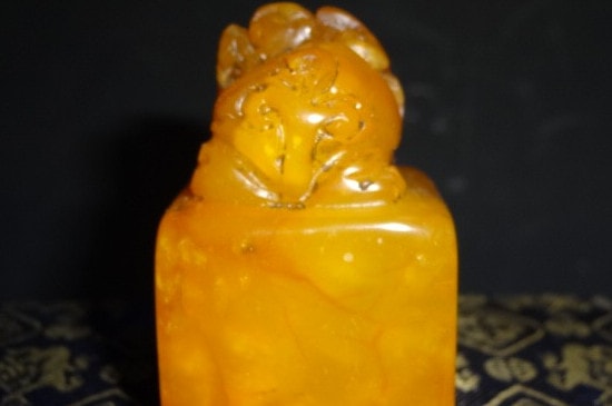 田黄石萝卜纹的辩别-第2张-珠宝石-玉仓库