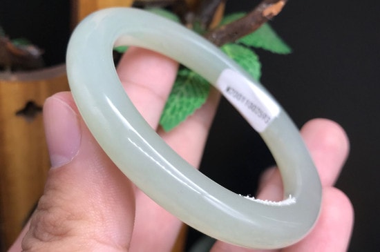 怎么看玉手镯真假***简单的方法-第2张-玉石知识-玉仓库