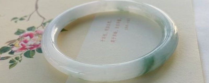 天山翠手镯有价值吗