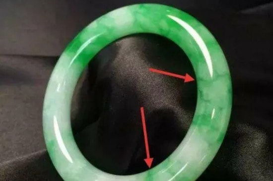 玉镯用紫光灯照可以辨真假吗-第4张-玉石知识-玉仓库