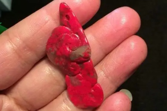 鸡血石的功效与作用-第3张-珠宝石-玉仓库