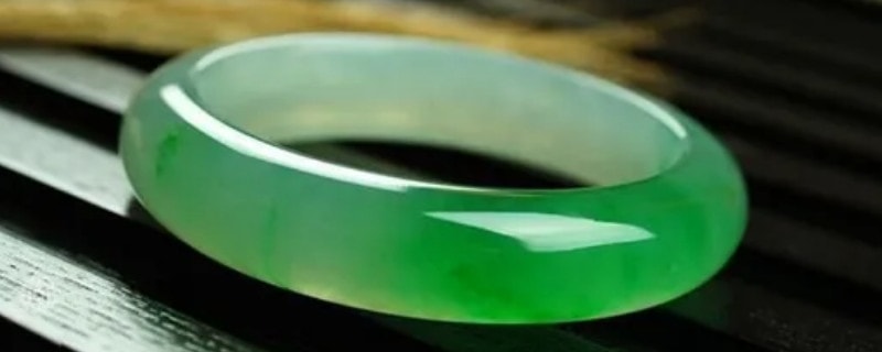 手腕14.5厘米戴多大的手镯