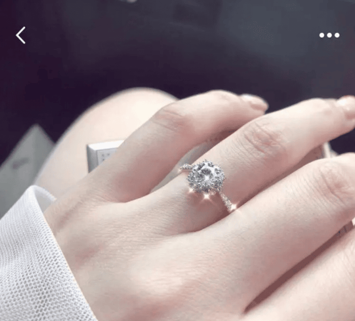结婚钻戒一般多少钱？买多大？51%的新人都选择…-第18张-珠宝石-玉仓库