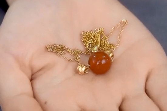 红豆项链的寓意是什么-第3张-珠宝石-玉仓库