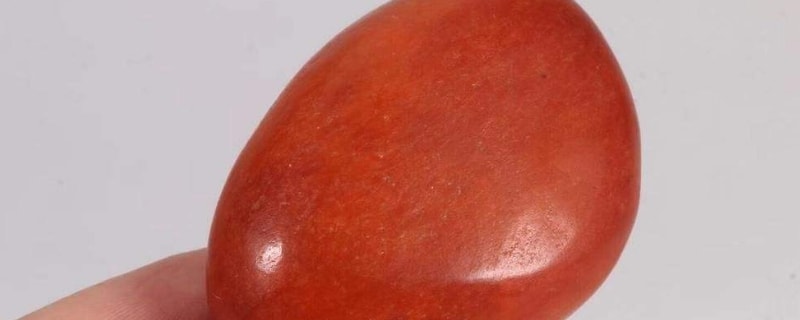 红色玉石叫什么玉