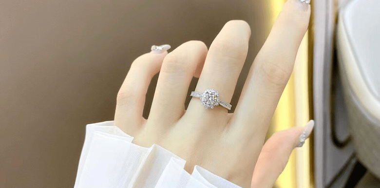 求婚、订婚、结婚戒指的区别，新人千万别弄错了！-第3张-珠宝石-玉仓库