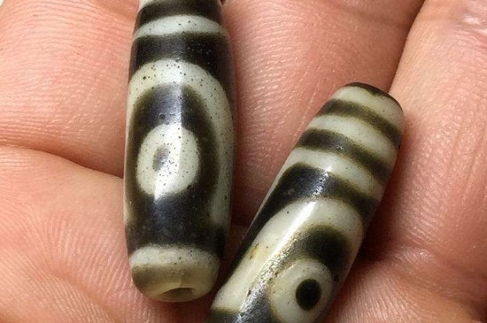 二眼天珠的寓意-第3张-天珠-玉仓库